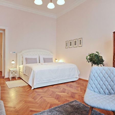 Apartment In The Heart Of פראג מראה חיצוני תמונה